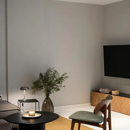 Living In Avantgarde Ναύπλιο