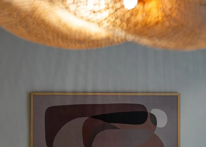 Living In Avantgarde